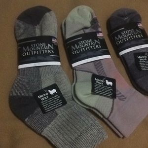 3 Pairs 70% Merino Wool Quarter Socks 
NWT
